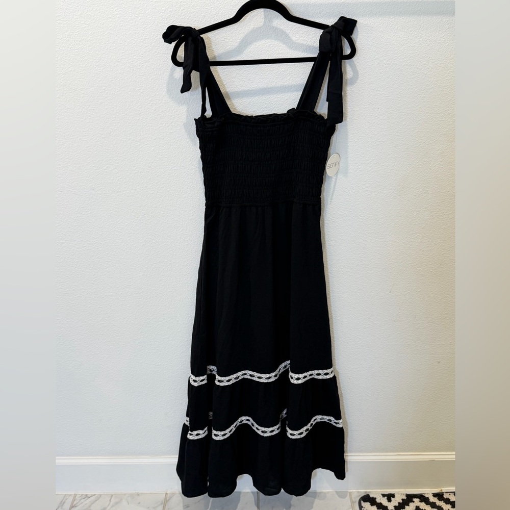 NWT Signify Black Smocked Maxi Dress Coquette Boho Ribbon & Lace Tiered Sundress - Picture 4 of 11